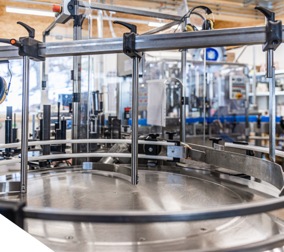Befüllungs- & Verpackungsanlage Eine Ansicht der Befüllungs- & Verpackungsanlage